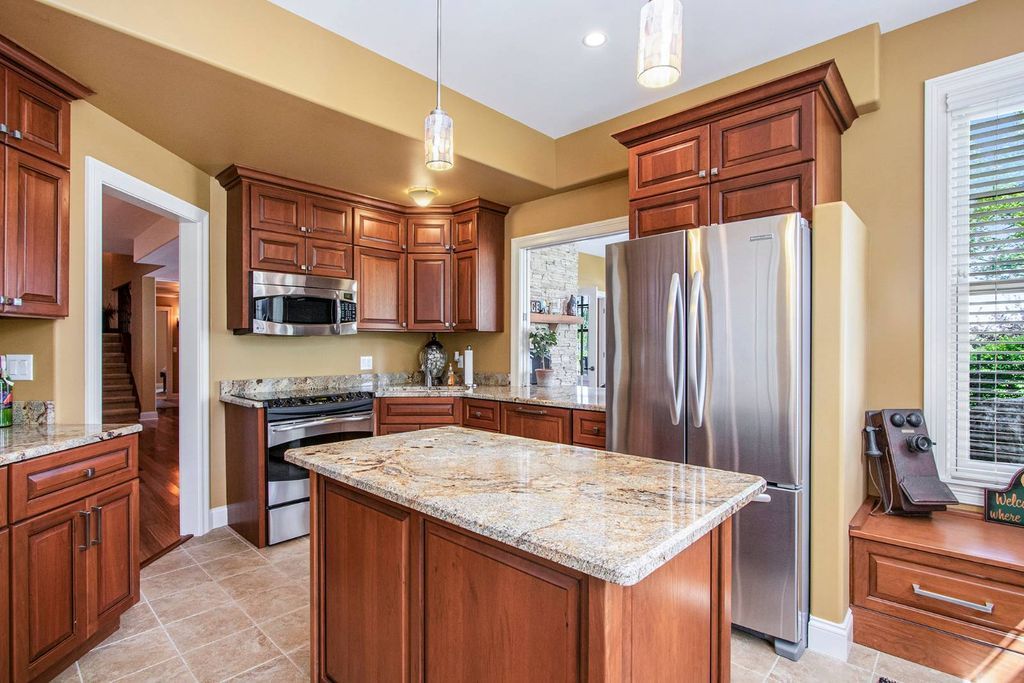Stunning Indian Lakefront Estate in Michigan Listed for 3.95 Million Offers Unparalleled Comfort and Convenience 37