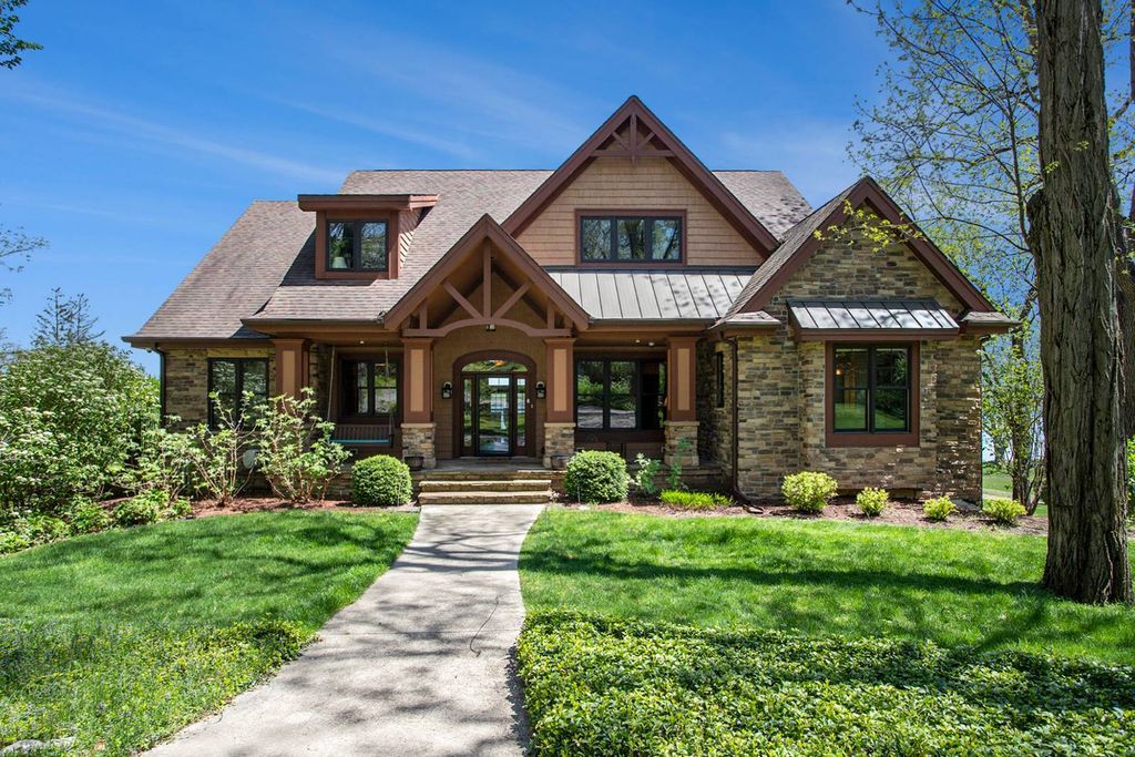 Stunning Indian Lakefront Estate in Michigan Listed for 3.95 Million Offers Unparalleled Comfort and Convenience 7