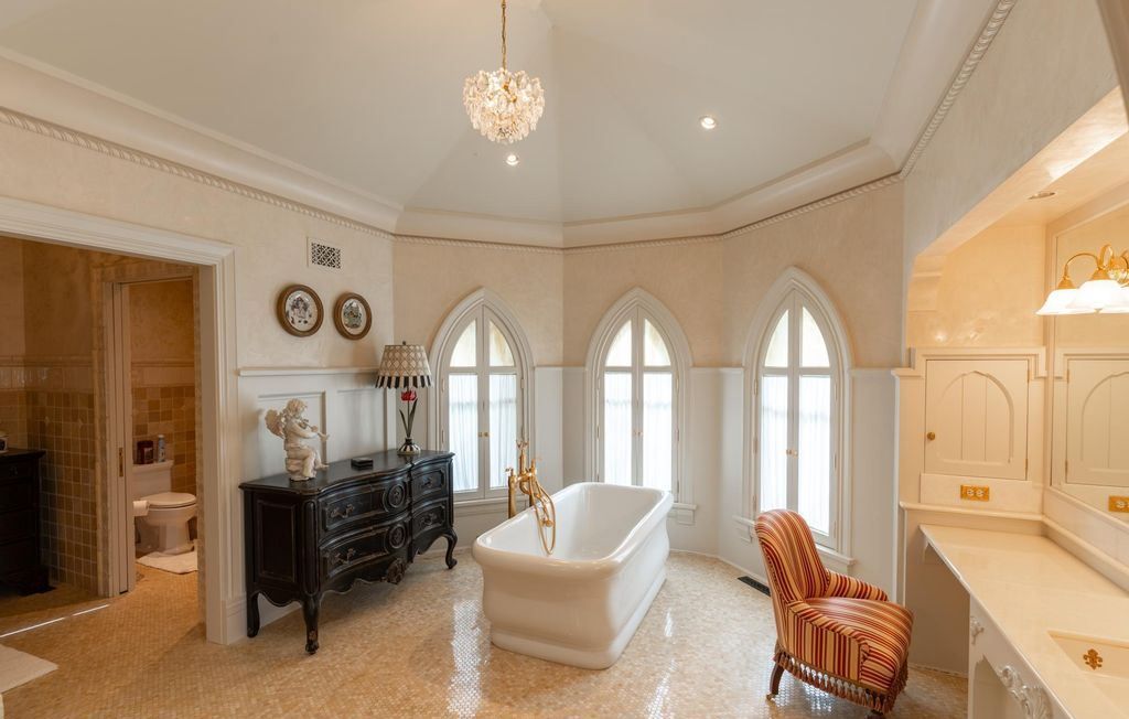 Tuscan Inspired Mansion with Expansive Views Hits the Market in Minnesota for 14 Million 37