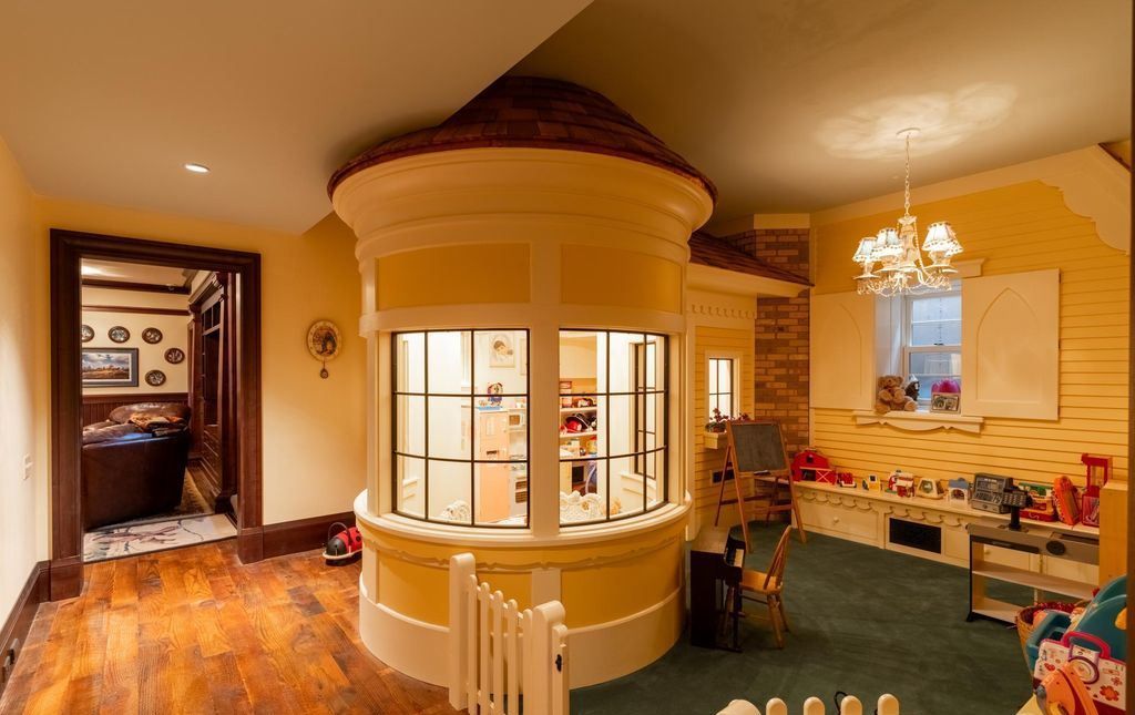 Tuscan Inspired Mansion with Expansive Views Hits the Market in Minnesota for 14 Million 62