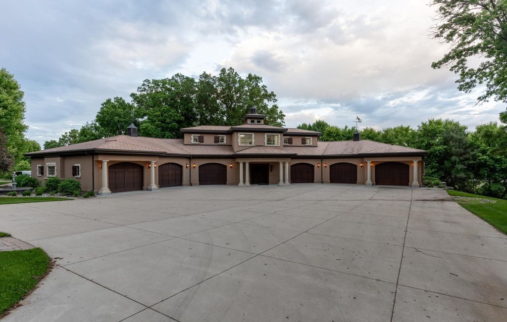Tuscan Inspired Mansion with Expansive Views Hits the Market in Minnesota for 14 Million 70