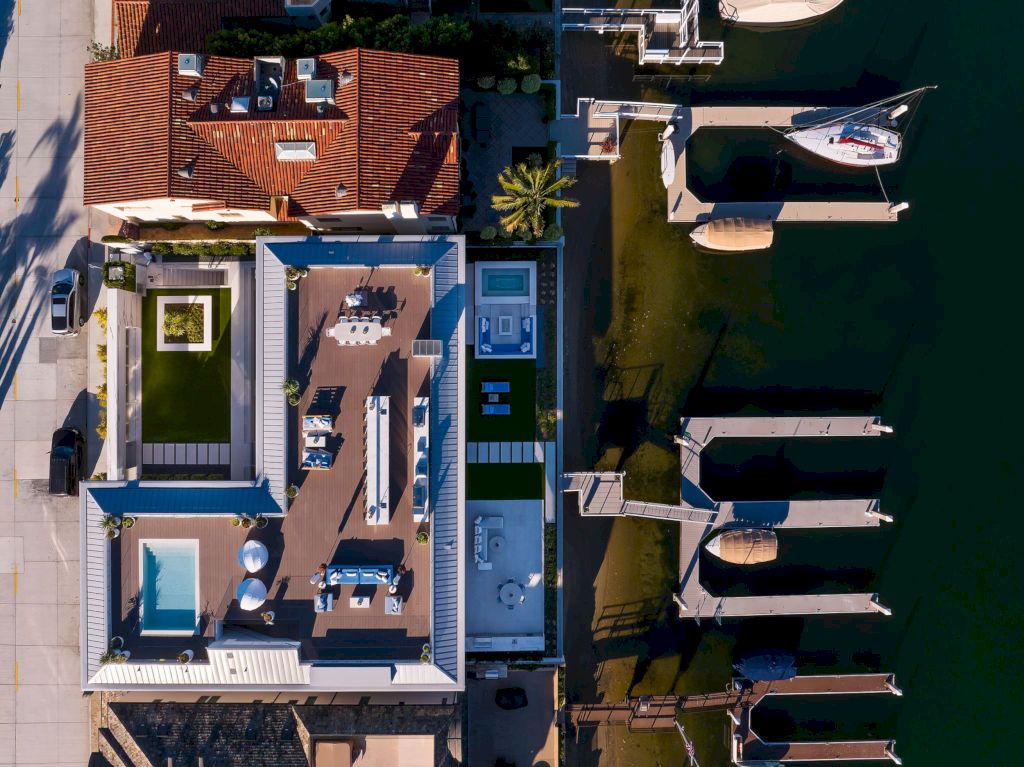 West Bay House, Stunning Mansion by McClean Design