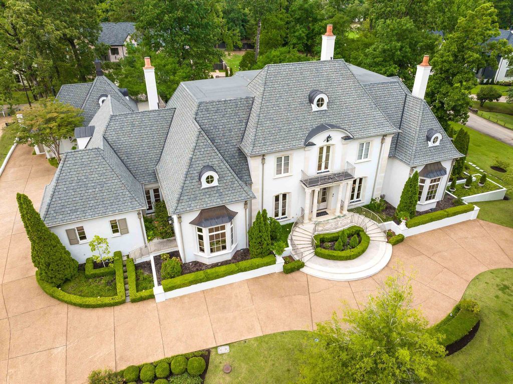 2.495 Million Tennessee Home Luxurious Custom Build with Exceptional Craftsmanship 1