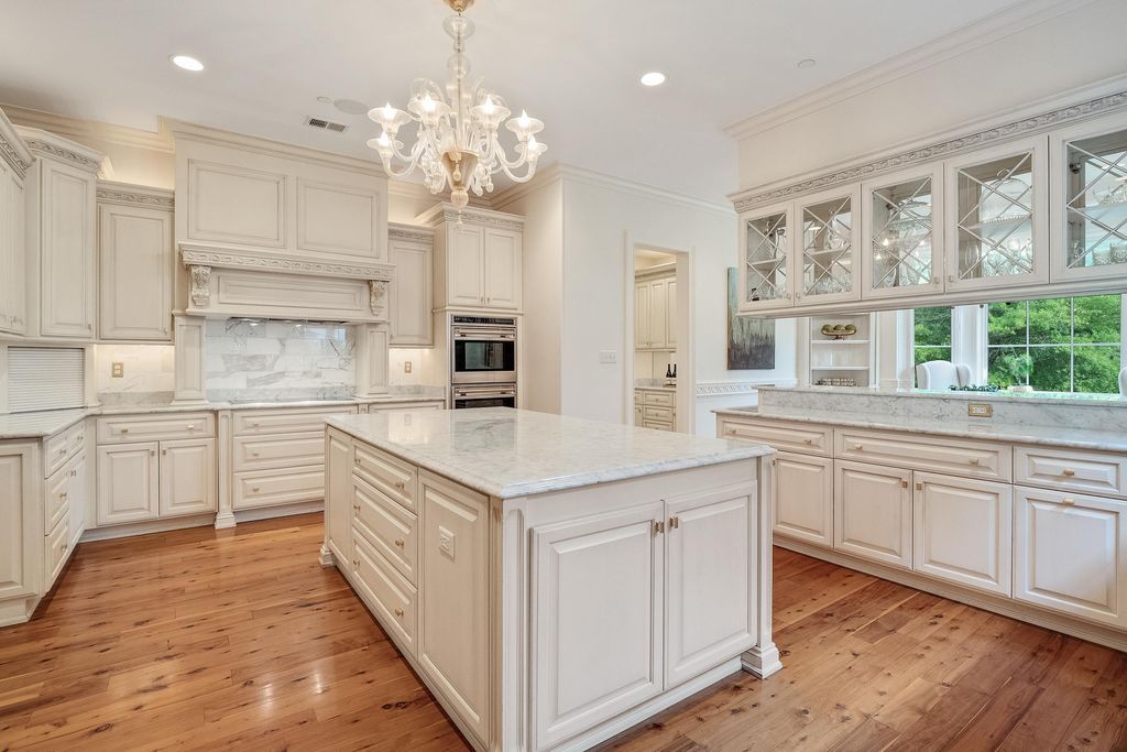 2.495 Million Tennessee Home Luxurious Custom Build with Exceptional Craftsmanship 15