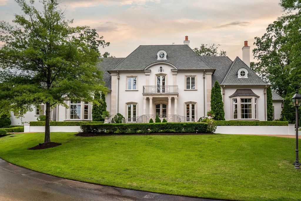 2.495 Million Tennessee Home Luxurious Custom Build with Exceptional Craftsmanship 2