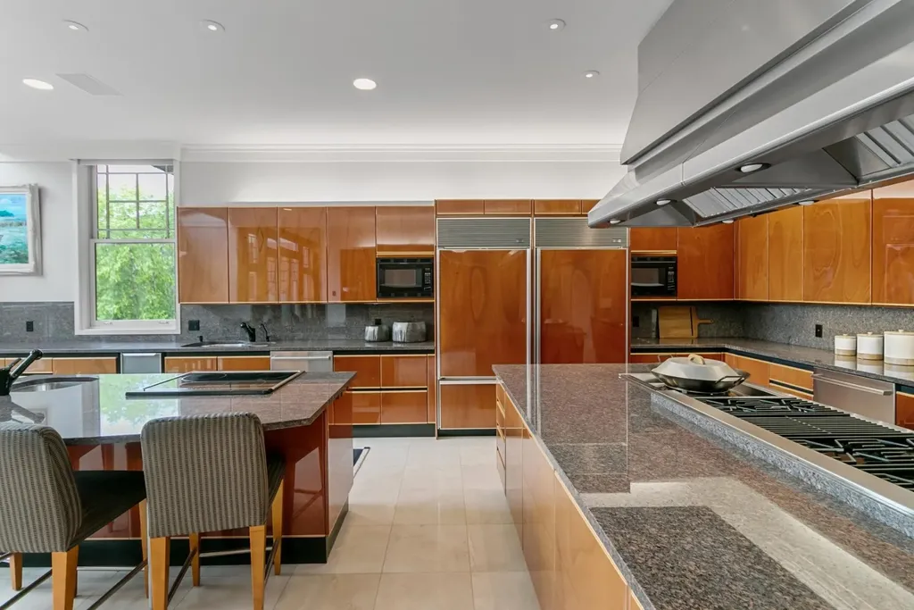 Beautiful W. Keith Owen Designed Home in Michigan Listed for 9.5 Million 15 1