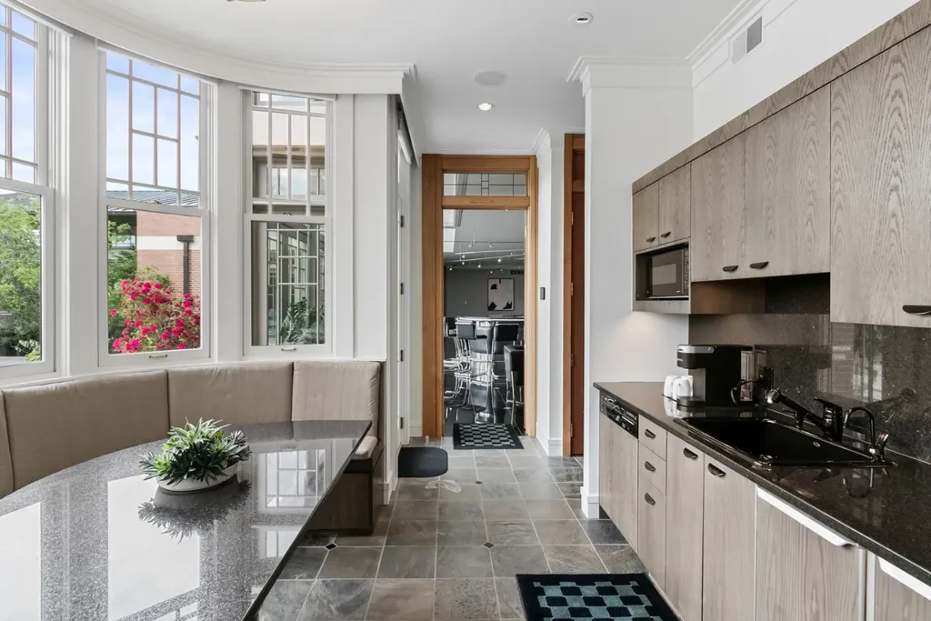 Beautiful W. Keith Owen Designed Home in Michigan Listed for 9.5 Million 25 1