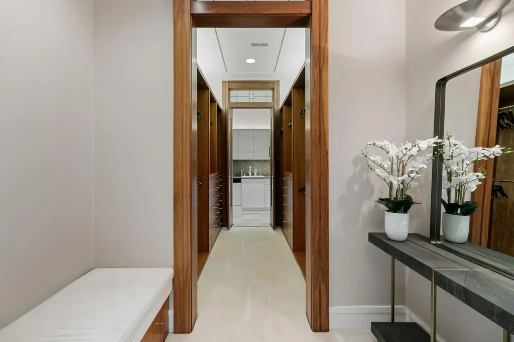 Beautiful W. Keith Owen Designed Home in Michigan Listed for 9.5 Million 43 1