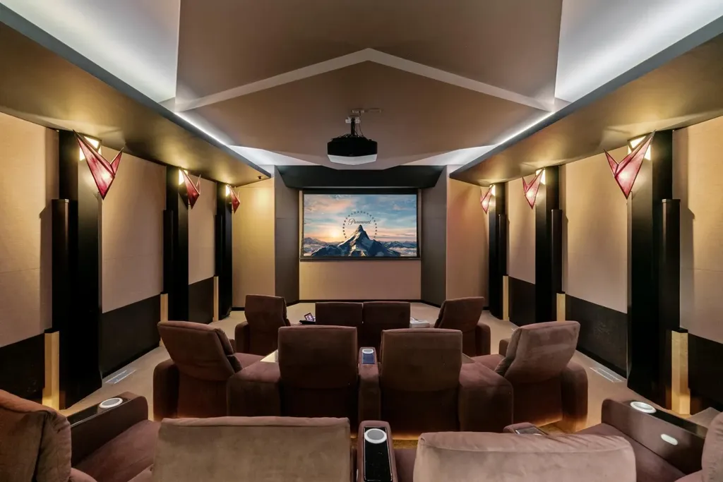 Beautiful W. Keith Owen Designed Home in Michigan Listed for 9.5 Million 51 1