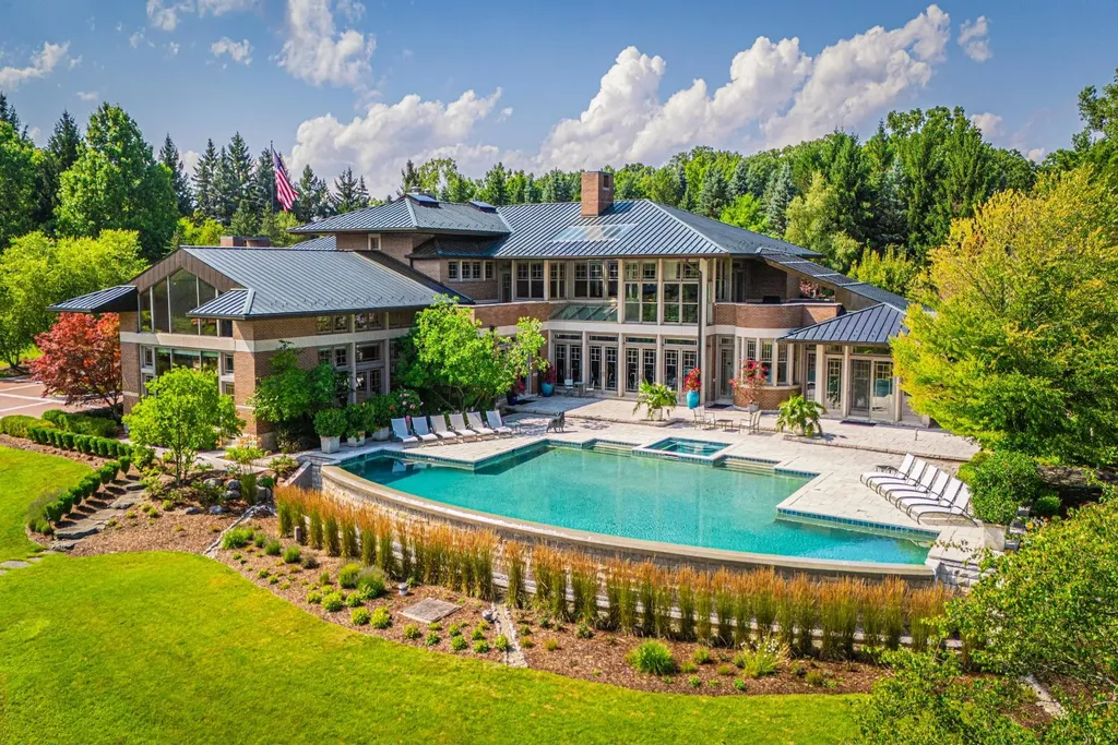 Beautiful W. Keith Owen Designed Home in Michigan Listed for 9.5 Million 56