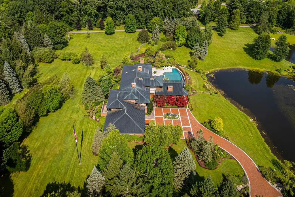 Beautiful W. Keith Owen Designed Home in Michigan Listed for 9.5 Million 61
