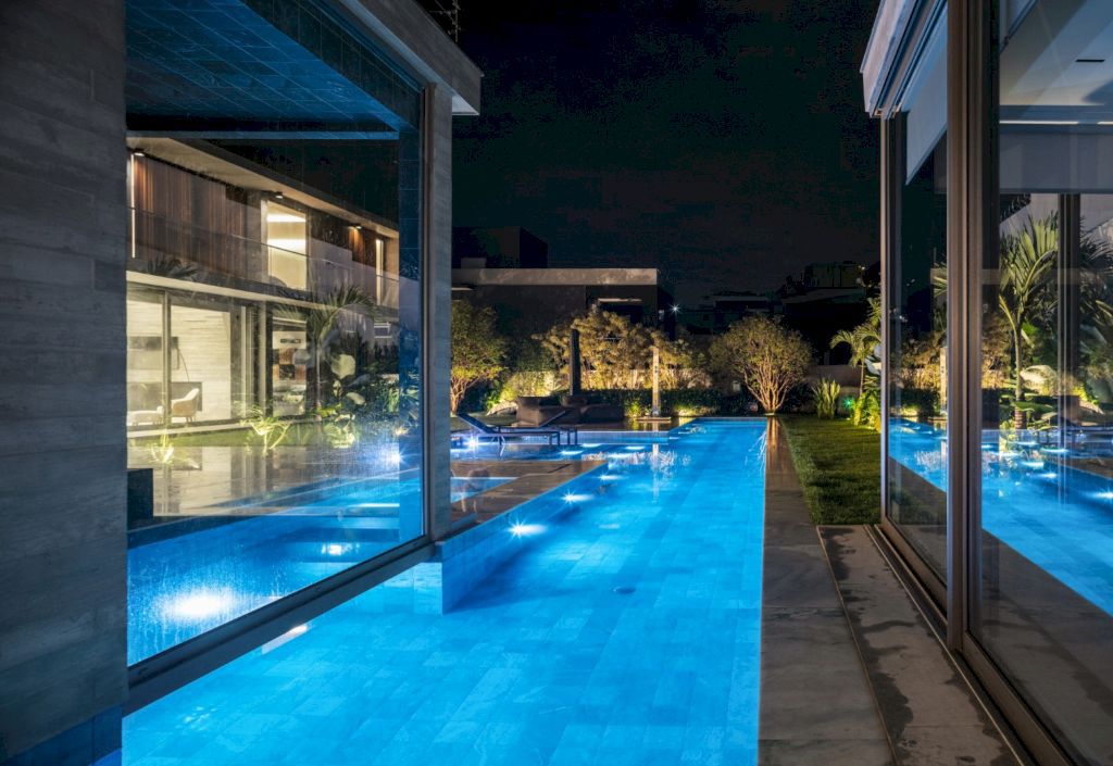 Casa FCS in Brazil by SAU Studio Arquitetura Urbanismo