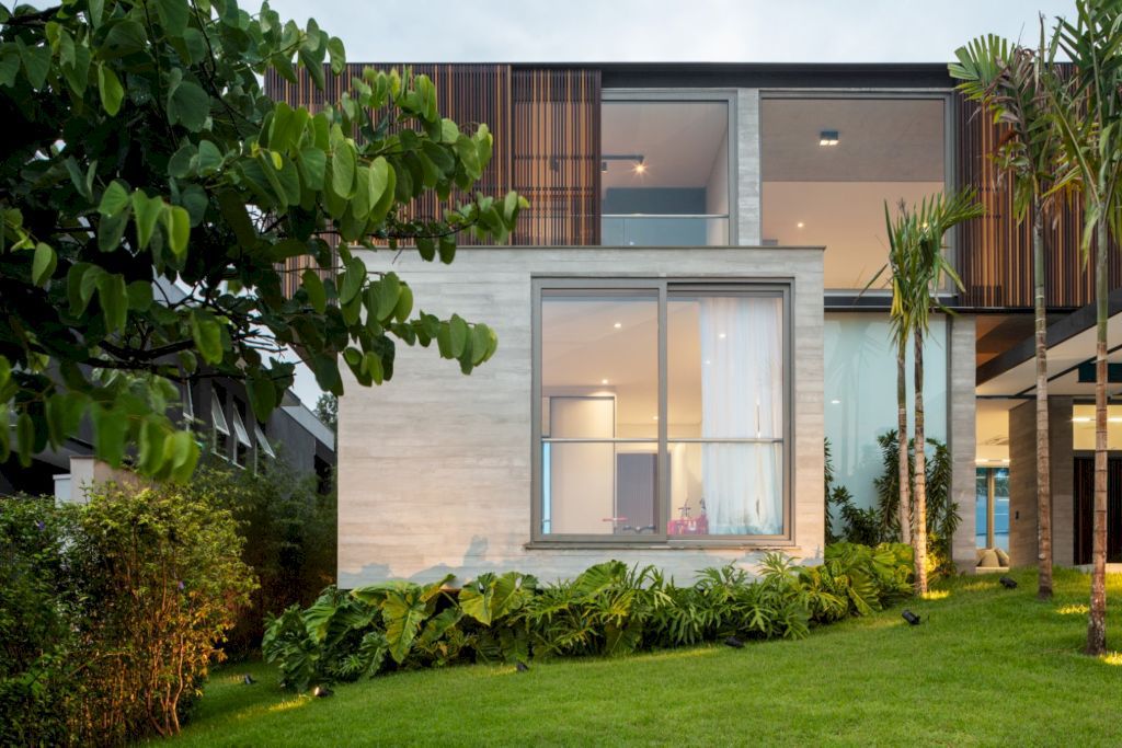 Casa FCS in Brazil by SAU Studio Arquitetura Urbanismo