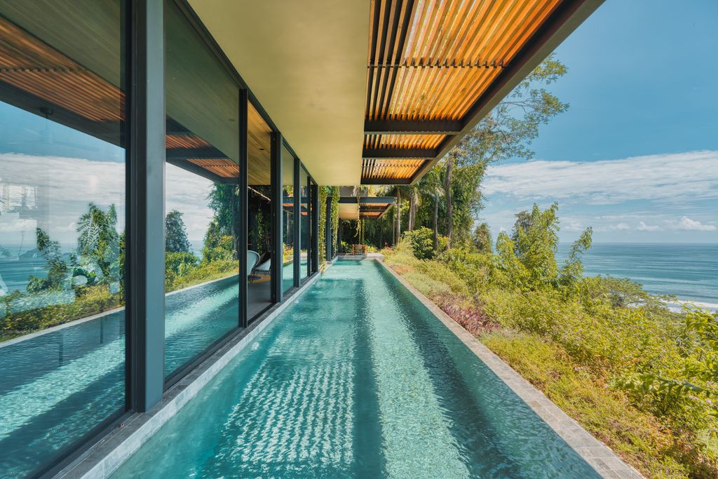 Cascada de Luz Sunlit Sanctuary in Dominical by Studio Saxe 13
