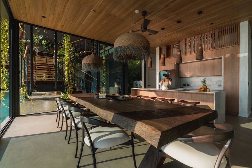 Cascada de Luz Sunlit Sanctuary in Dominical by Studio Saxe 19