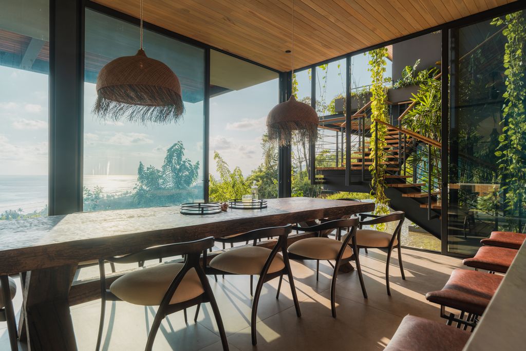 Cascada de Luz Sunlit Sanctuary in Dominical by Studio Saxe 21