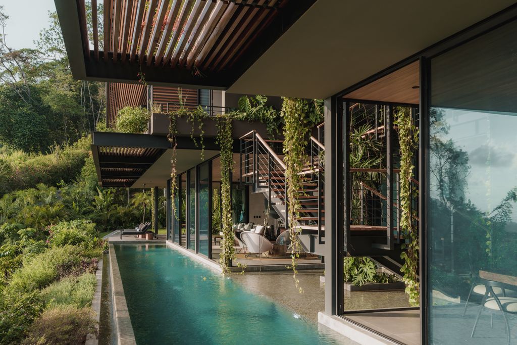 Cascada de Luz Sunlit Sanctuary in Dominical by Studio Saxe 23