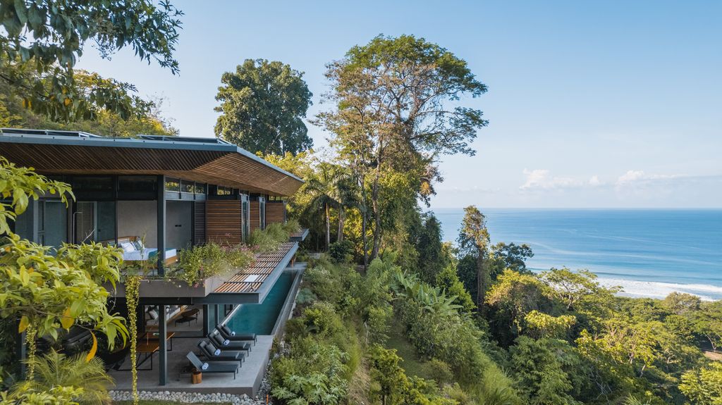 Cascada de Luz, Sunlit Sanctuary in Dominical by Studio Saxe
