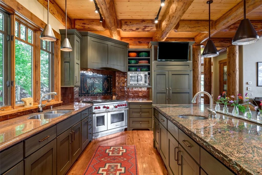 Charming Custom Home in Steamboat Springs Rustic Luxury Minutes from World Class Skiing Listed for 6995000 10