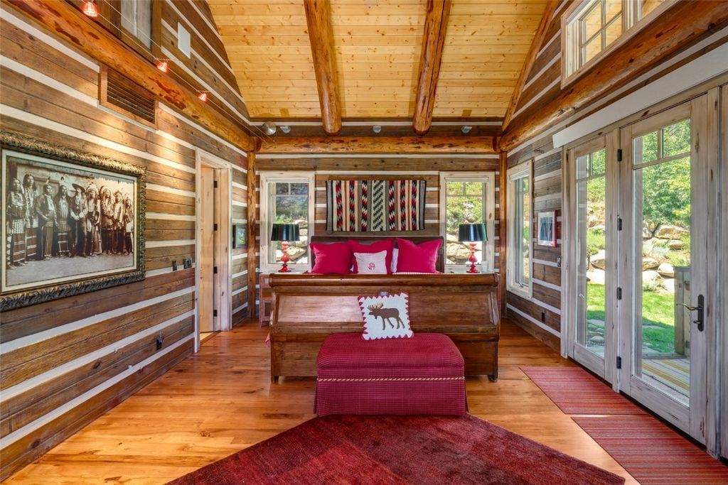 Charming Custom Home in Steamboat Springs Rustic Luxury Minutes from World Class Skiing Listed for 6995000 23