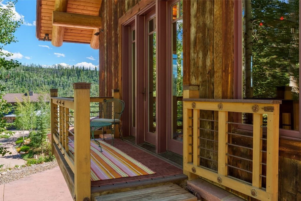 Charming Custom Home in Steamboat Springs Rustic Luxury Minutes from World Class Skiing Listed for 6995000 28