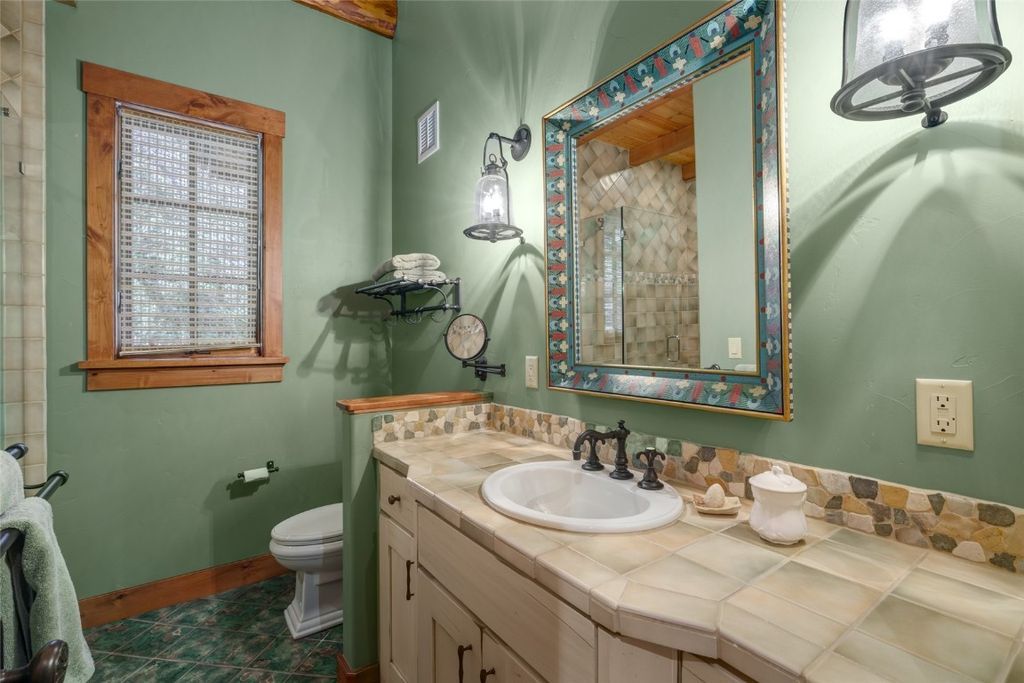 Charming Custom Home in Steamboat Springs Rustic Luxury Minutes from World Class Skiing Listed for 6995000 34