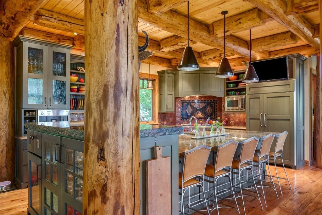 Charming Custom Home in Steamboat Springs Rustic Luxury Minutes from World Class Skiing Listed for 6995000 9