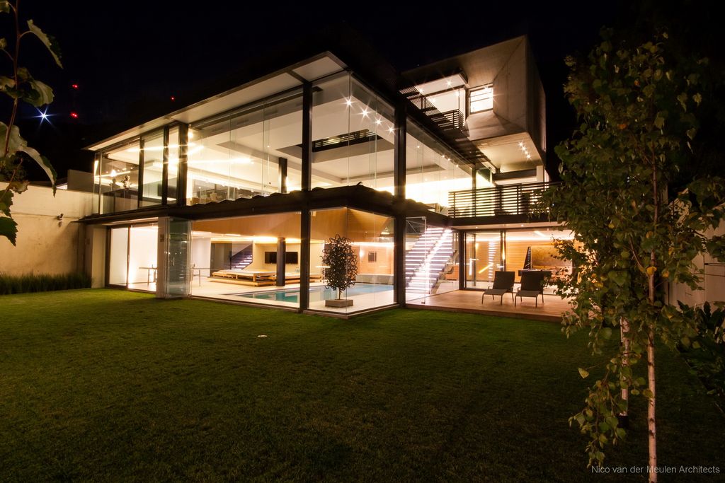 Concrete House a marvel by Nico van der Meulen Architects 8
