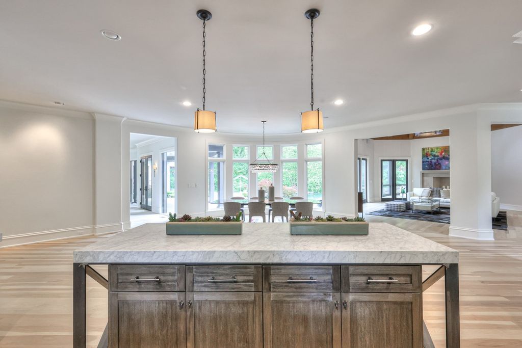 Elegant Tennessee Estate with Inviting Ambiance Asking 5.75 Million 16
