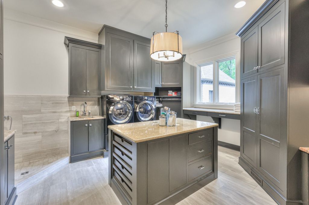Elegant Tennessee Estate with Inviting Ambiance Asking 5.75 Million 27