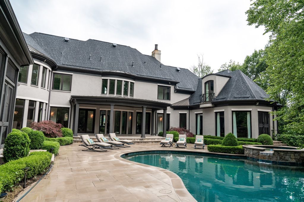 Elegant Tennessee Estate with Inviting Ambiance Asking 5.75 Million 41