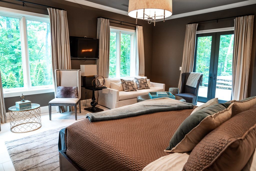 Elegant Tennessee Estate with Inviting Ambiance Asking 5.75 Million 45