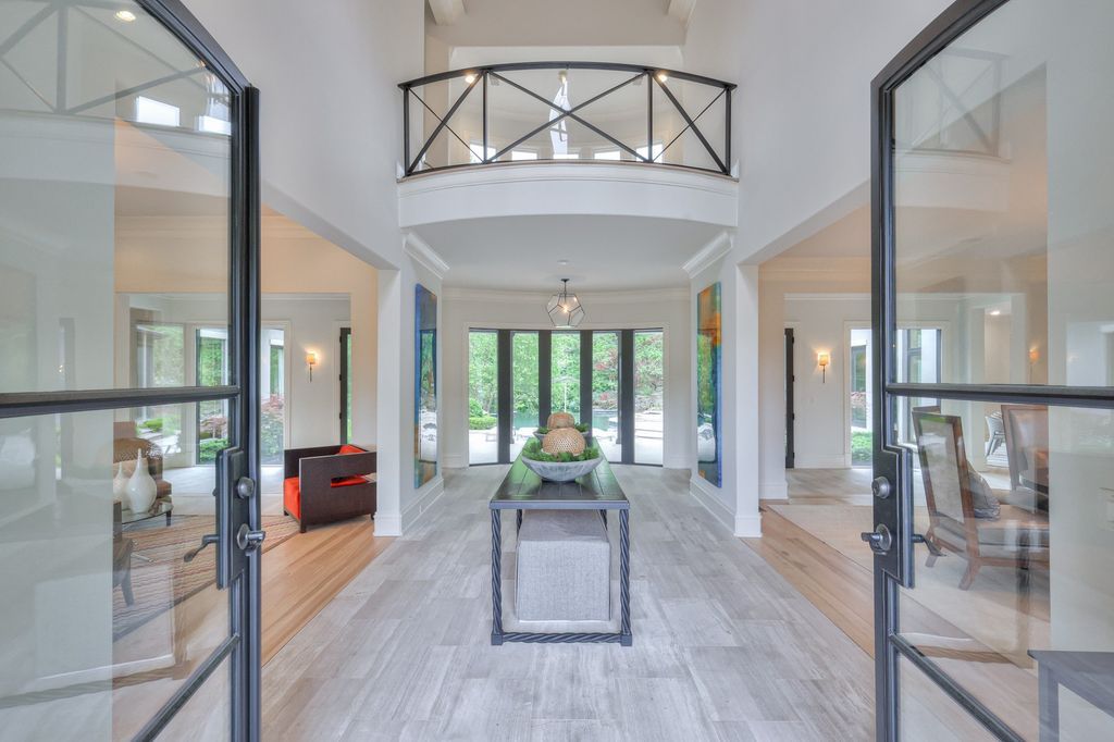 Elegant Tennessee Estate with Inviting Ambiance Asking 5.75 Million 5