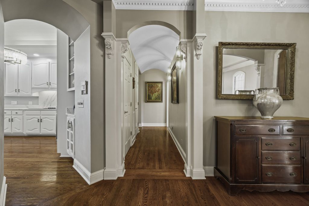 Entertainers Paradise Serene Cul de sac Home on Old Hickory Lake Tennessee Asking 2.1 Million 10