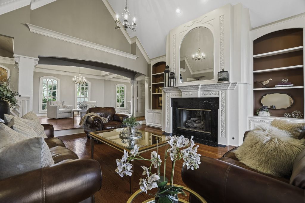 Entertainers Paradise Serene Cul de sac Home on Old Hickory Lake Tennessee Asking 2.1 Million 14