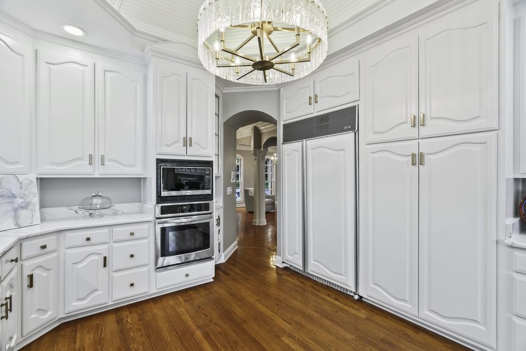 Entertainers Paradise Serene Cul de sac Home on Old Hickory Lake Tennessee Asking 2.1 Million 16