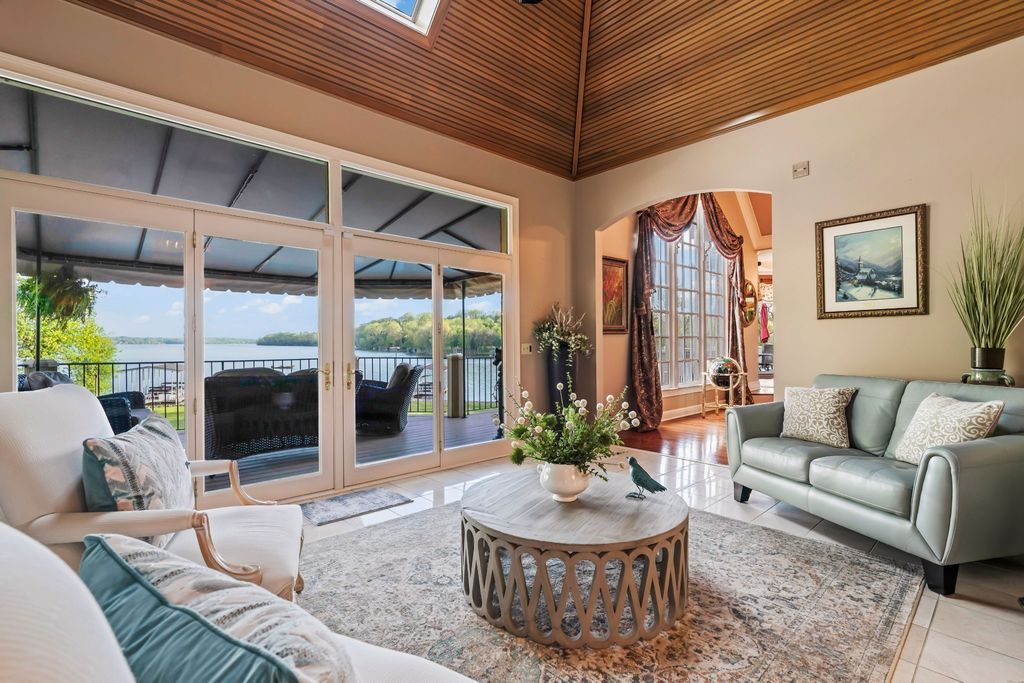 Entertainers Paradise Serene Cul de sac Home on Old Hickory Lake Tennessee Asking 2.1 Million 31