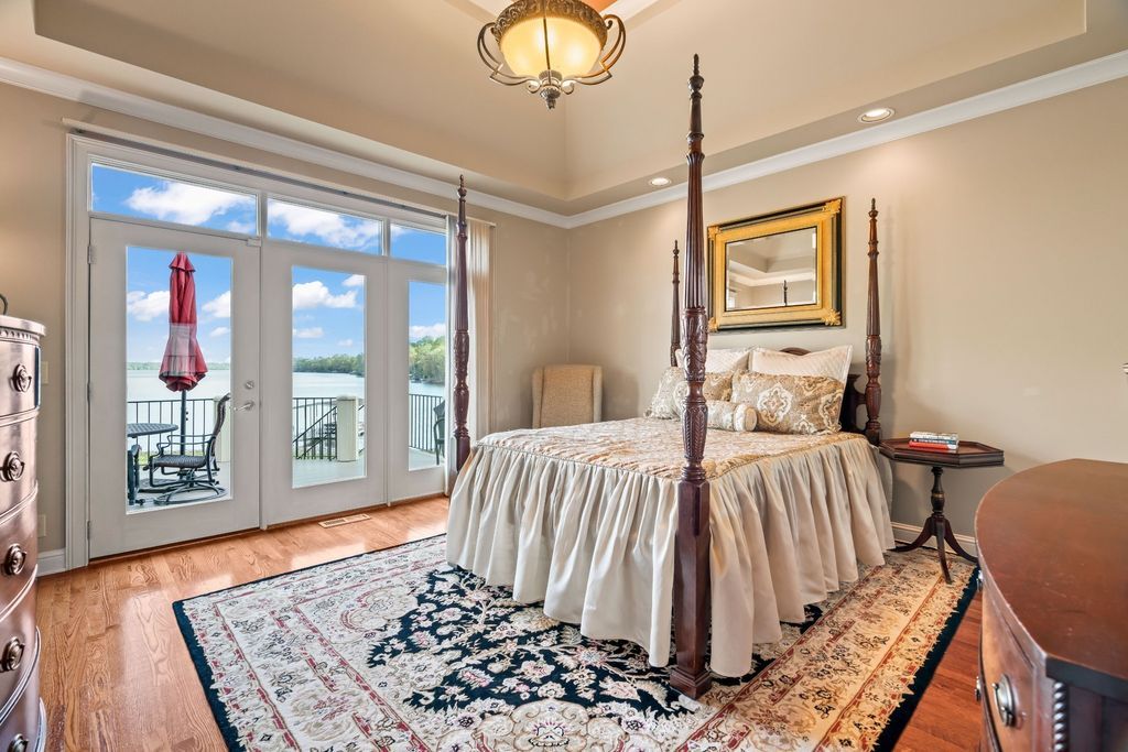 Entertainers Paradise Serene Cul de sac Home on Old Hickory Lake Tennessee Asking 2.1 Million 32