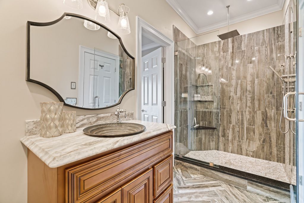 Entertainers Paradise Serene Cul de sac Home on Old Hickory Lake Tennessee Asking 2.1 Million 46