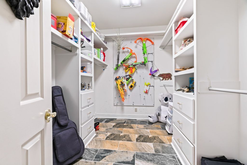 Entertainers Paradise Serene Cul de sac Home on Old Hickory Lake Tennessee Asking 2.1 Million 56