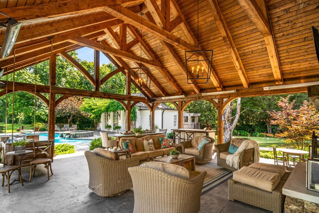 Equestrian Dream Estate in Tennessee Asking 6995000 43 1