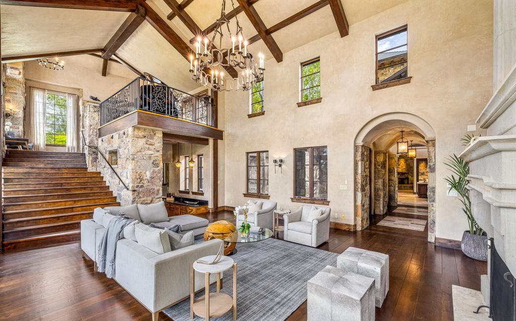 Experience Magic Magnificent Estate with Spectacular Sawatch Range Views in Colorado Listed at 10995000 13