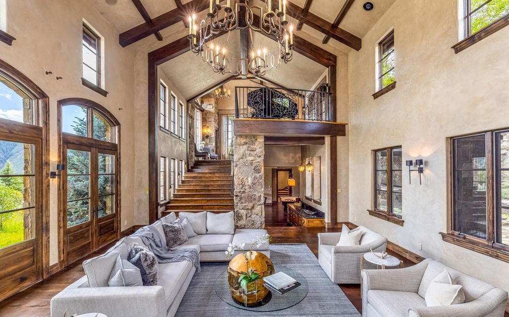 Experience Magic Magnificent Estate with Spectacular Sawatch Range Views in Colorado Listed at 10995000 14