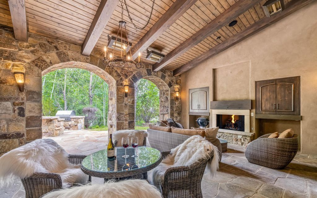 Experience Magic Magnificent Estate with Spectacular Sawatch Range Views in Colorado Listed at 10995000 18