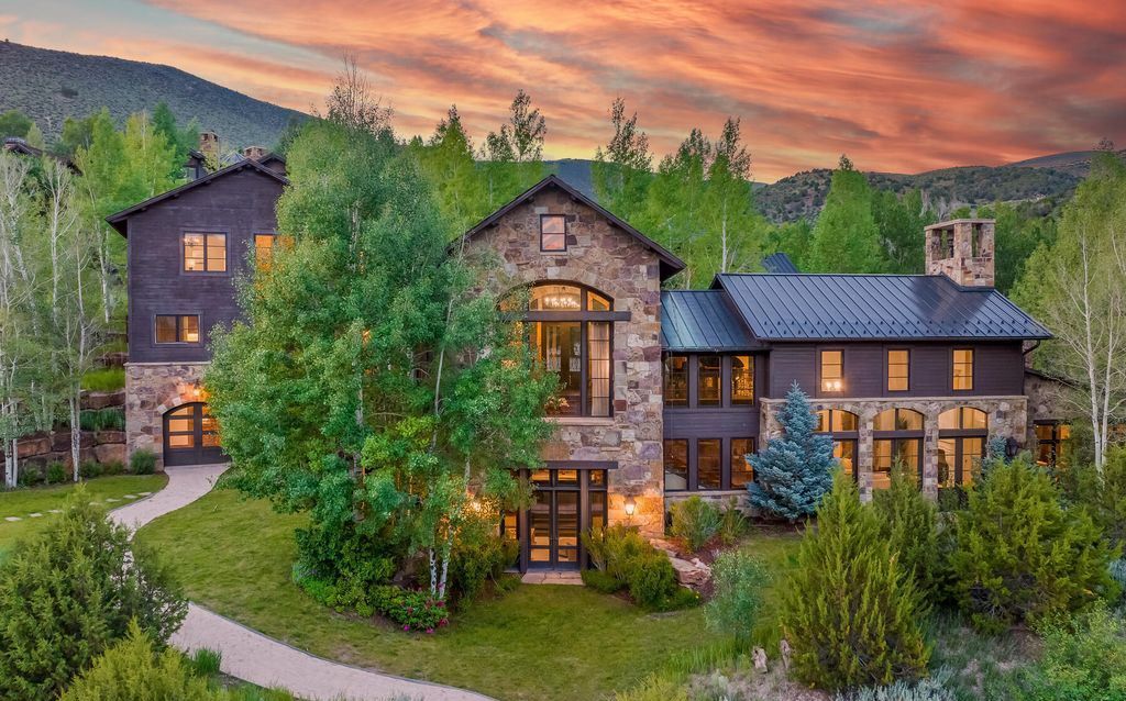 Experience Magic Magnificent Estate with Spectacular Sawatch Range Views in Colorado Listed at 10995000 2