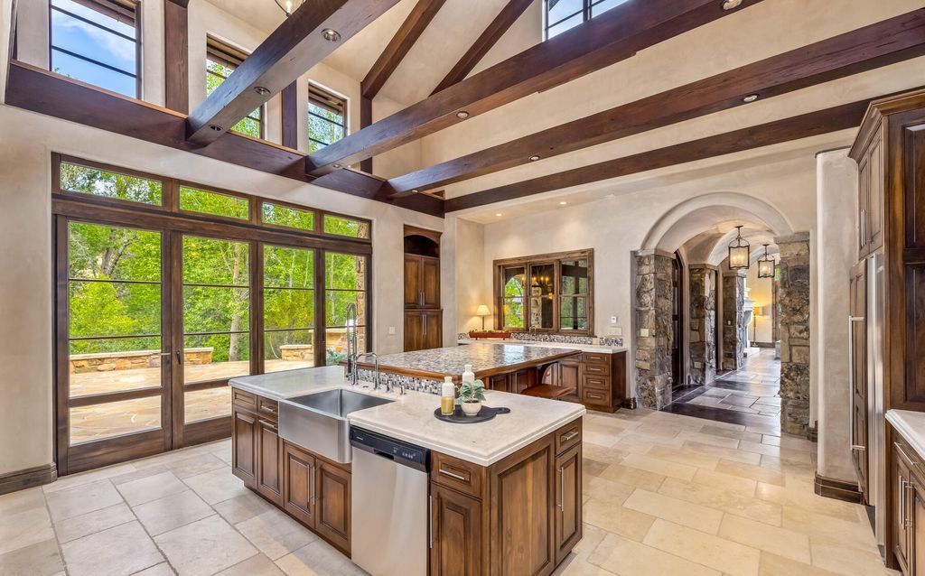 Experience Magic Magnificent Estate with Spectacular Sawatch Range Views in Colorado Listed at 10995000 24