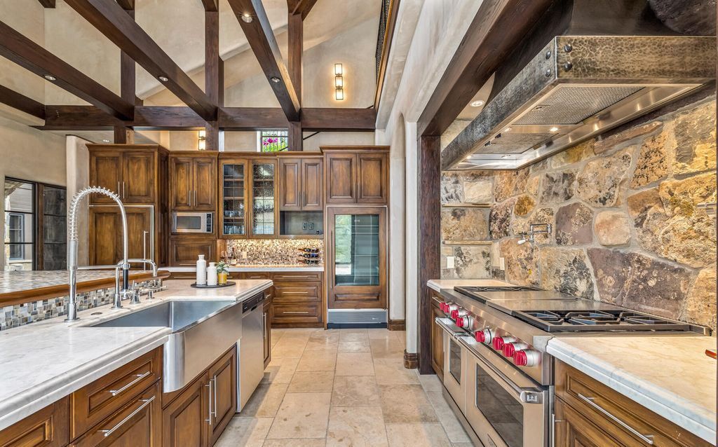 Experience Magic Magnificent Estate with Spectacular Sawatch Range Views in Colorado Listed at 10995000 28