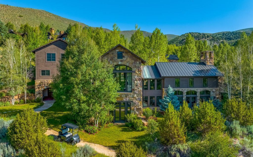 Experience Magic Magnificent Estate with Spectacular Sawatch Range Views in Colorado Listed at 10995000 3