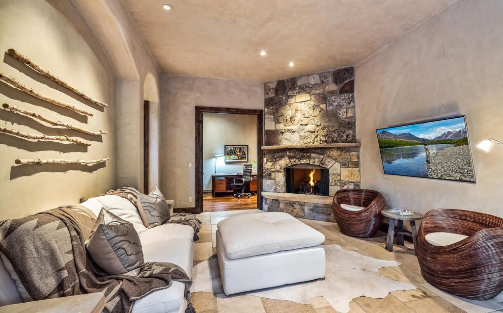 Experience Magic Magnificent Estate with Spectacular Sawatch Range Views in Colorado Listed at 10995000 30