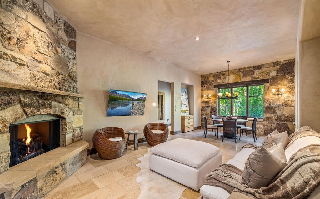 Experience Magic Magnificent Estate with Spectacular Sawatch Range Views in Colorado Listed at 10995000 31